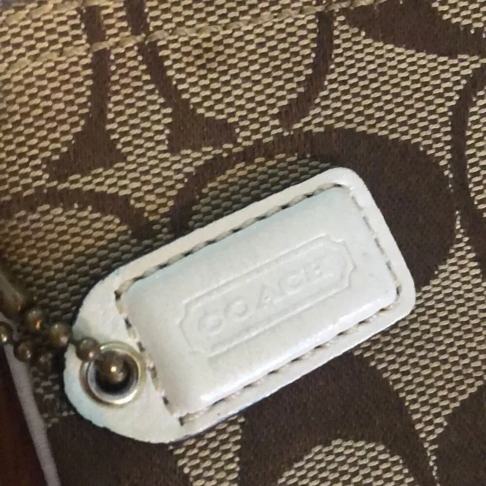 Coach classic wristlet